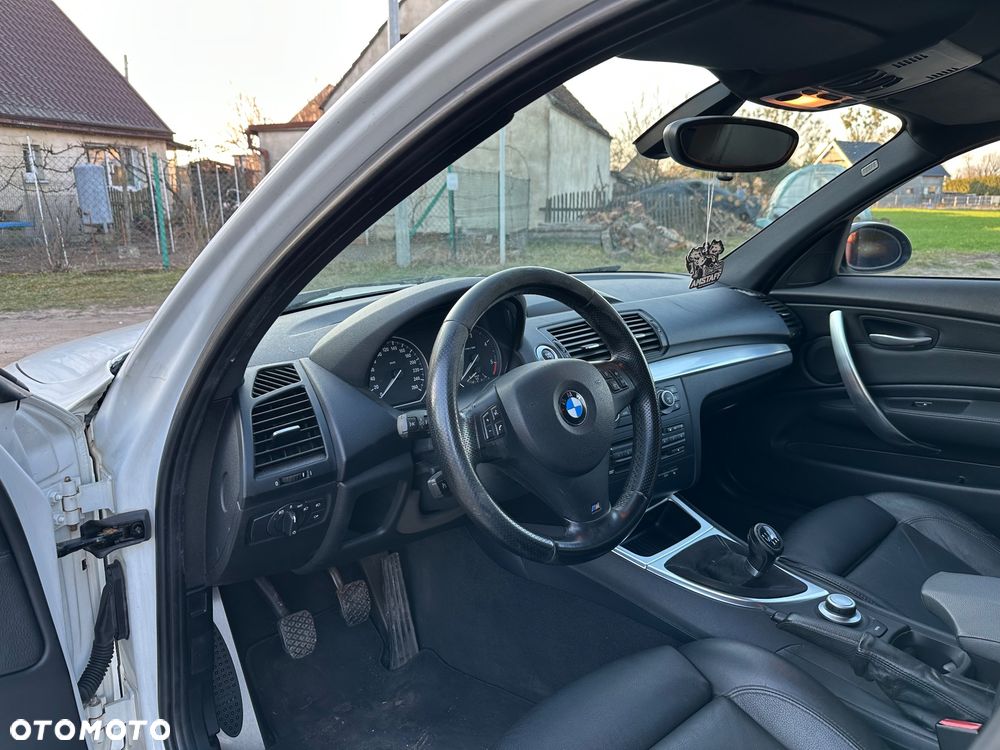 BMW Seria 1 123d DPF Edition Sport - 21