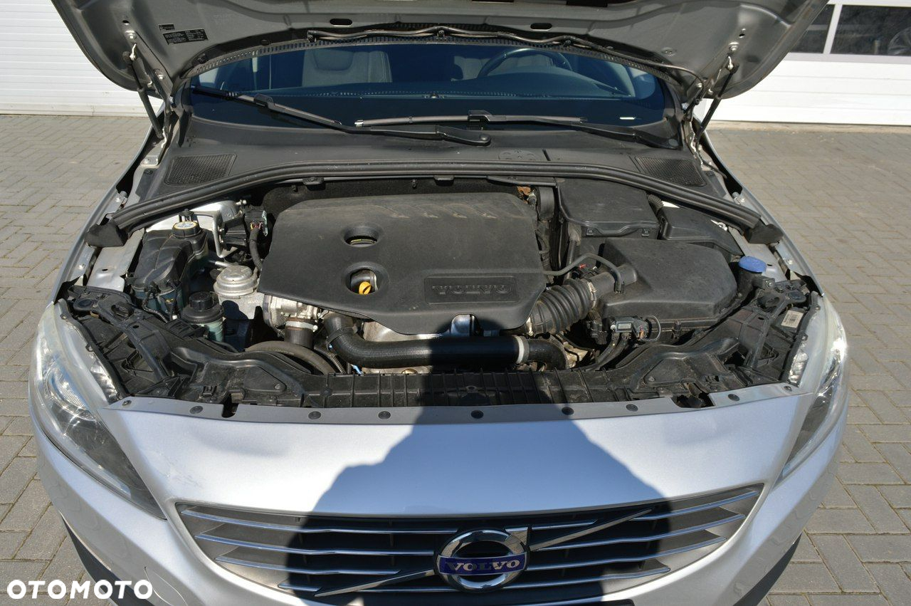 Volvo V60 D2 Kinetic - 39