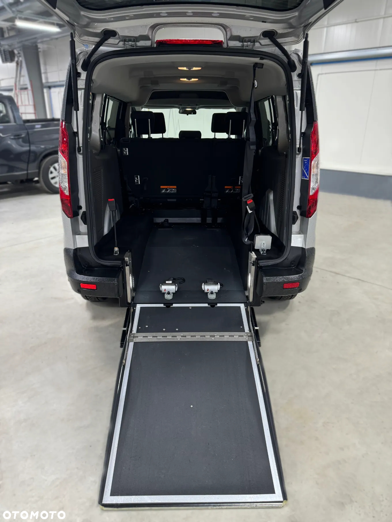 Ford Transit Connect - 5