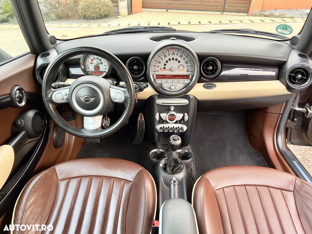 Mini Clubman - 18