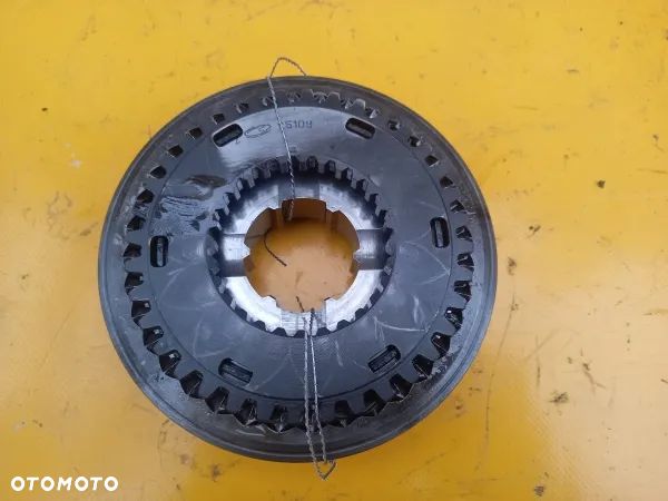 Synchronizator 1-2 bieg skrzyni Dynashift Massey Ferguson 6180 - 4