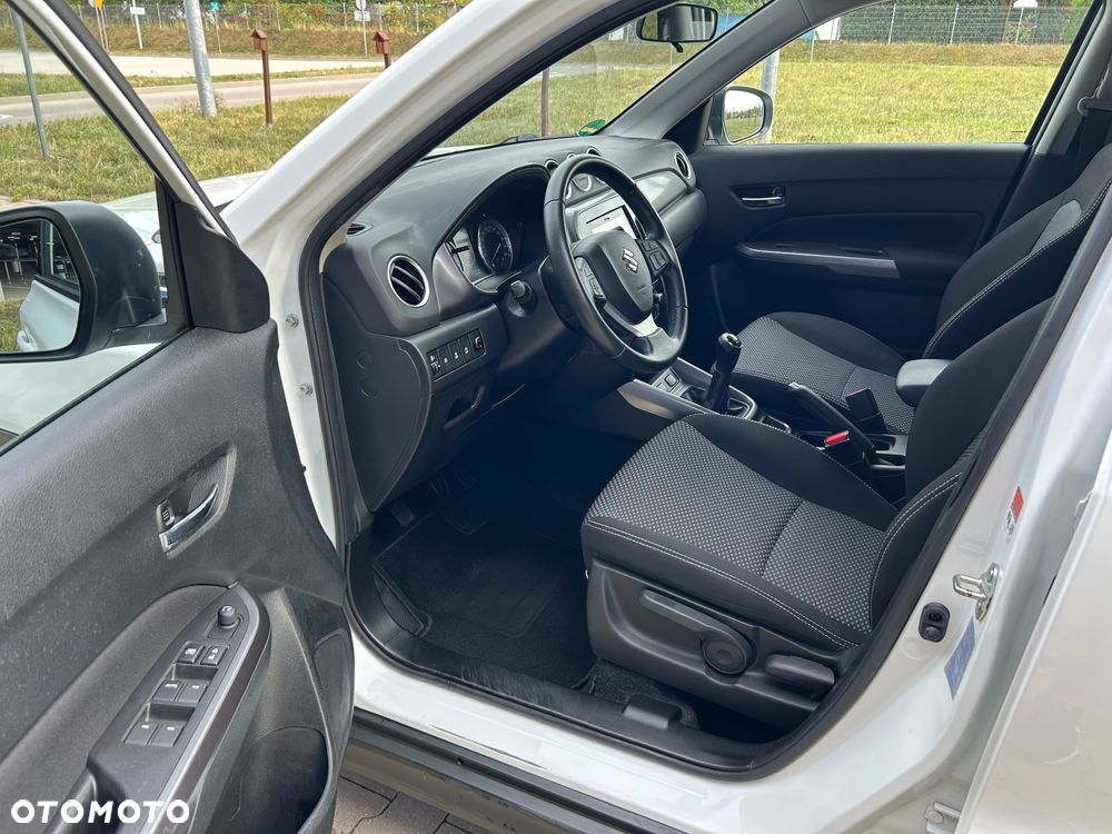 Suzuki Vitara 1.0 Boosterjet Comfort 2WD - 13