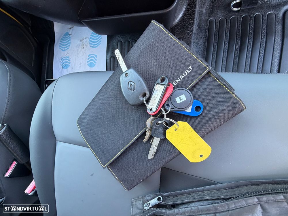 Renault MASTER T35 2.3 DCI L3 CABINE DUPLA 7 LUGARES E CAIXA - 23