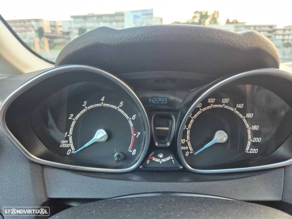 Ford Fiesta - 5