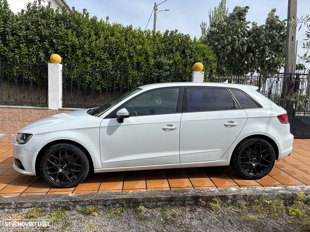 Audi A3 Sportback 2.0 TDI Attraction - 4