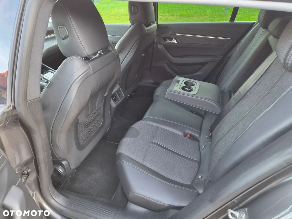 Peugeot 508 BlueHDi 130 EAT8 Allure Pack - 12