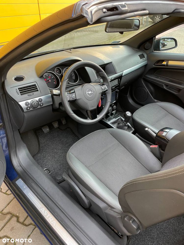 Opel Astra 1.6 Cosmo - 9