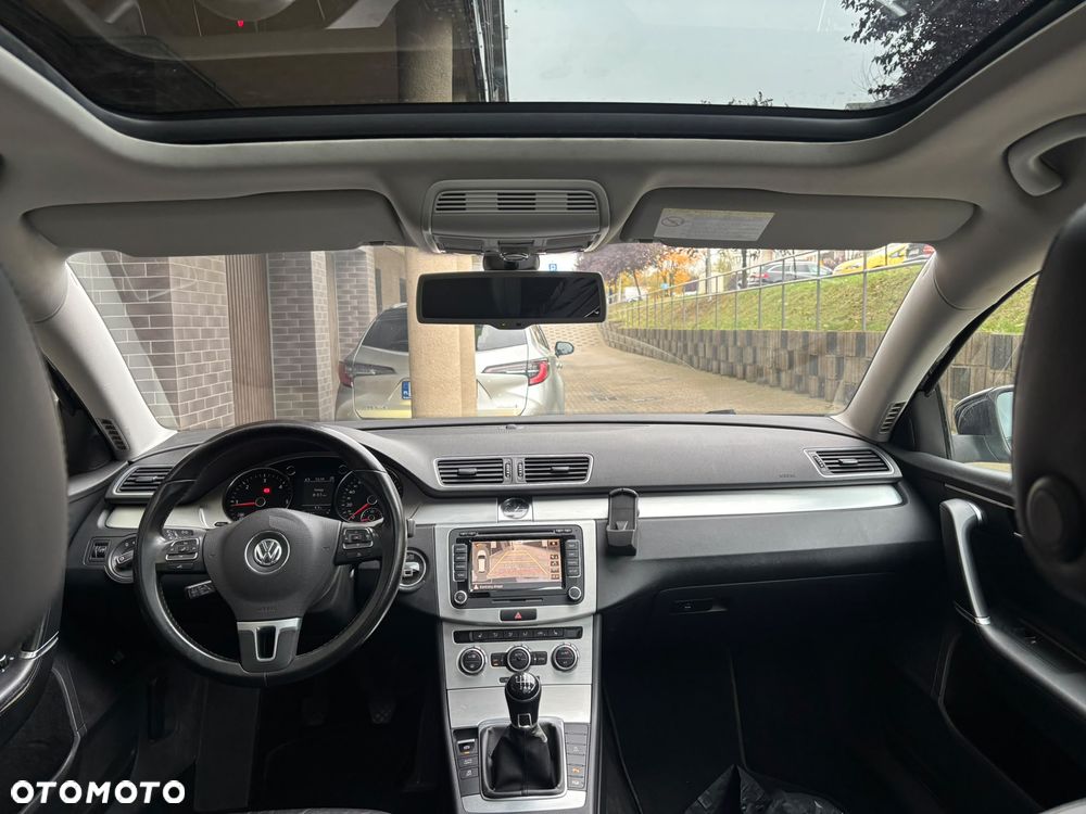 Volkswagen Passat 2.0 Blue TDI SCR Highline - 8