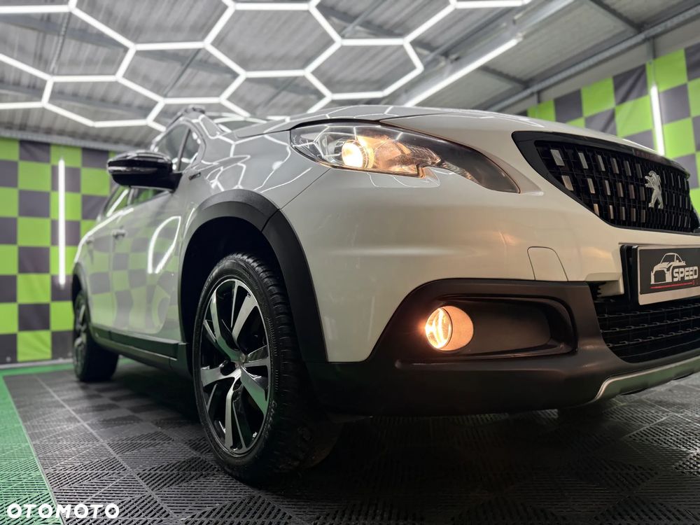 Peugeot 2008 1.2 PureTech GT Line S&S - 20