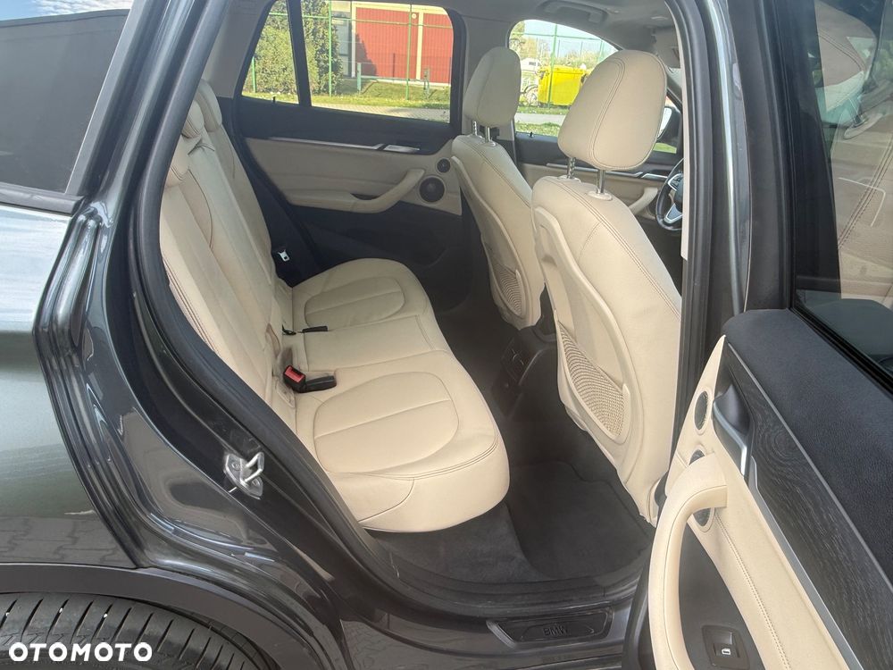 BMW X1 sDrive18i - 22