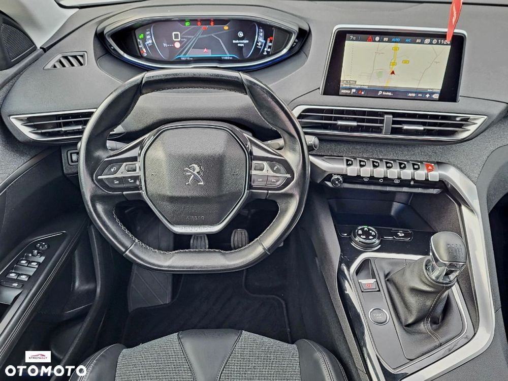 Peugeot 5008 - 17