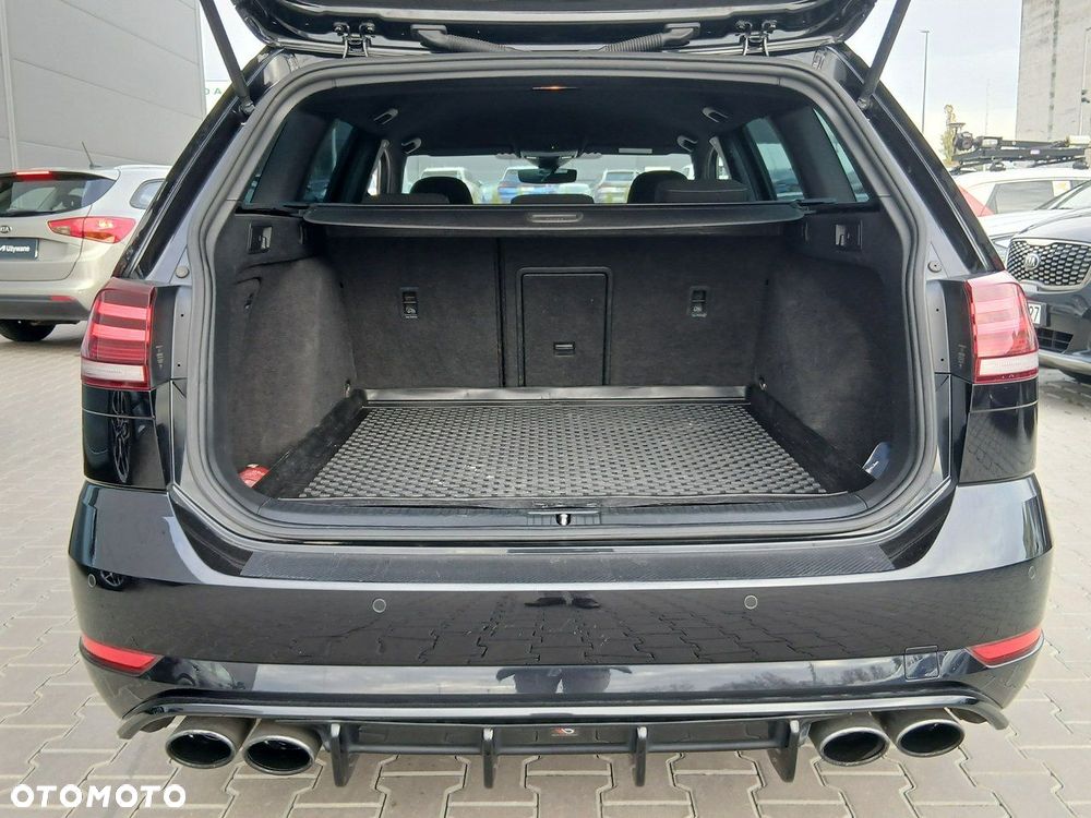 Volkswagen Golf - 17