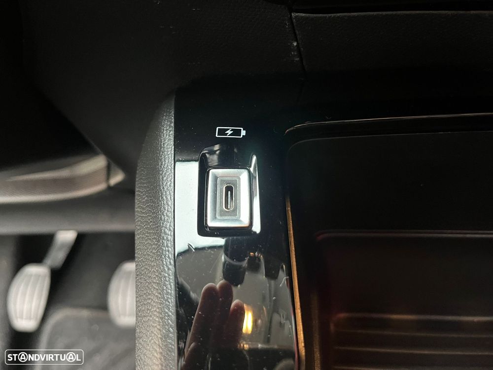 Peugeot 208 1.5 BlueHDi Signature - 24