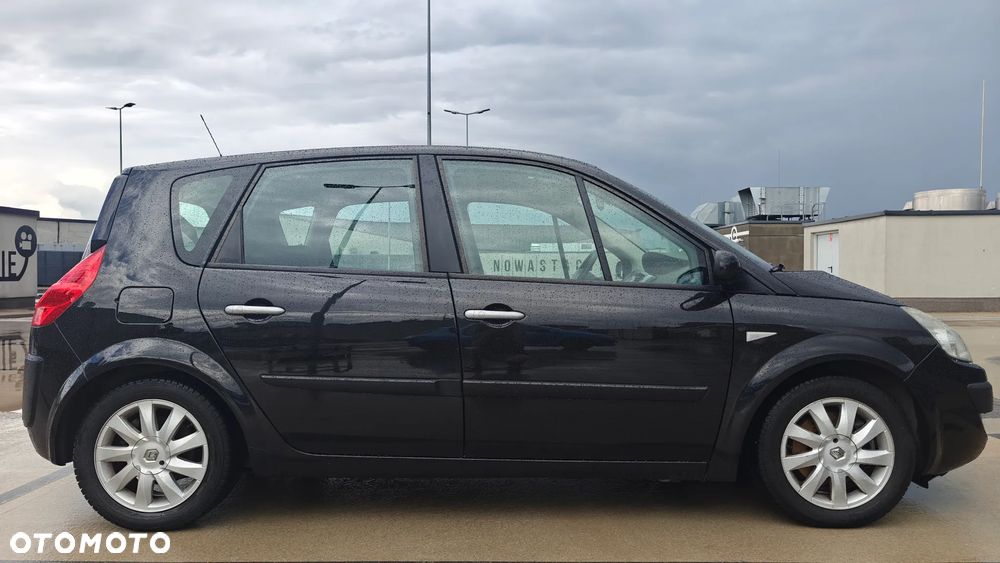 Renault Scenic 2.0 16V Privilege - 7