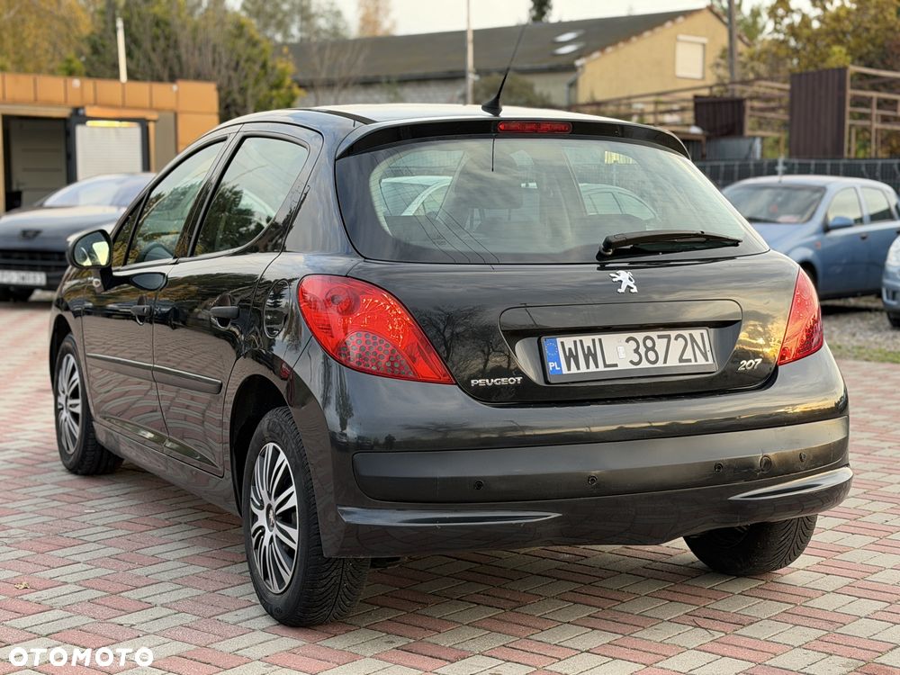 Peugeot 207 - 4