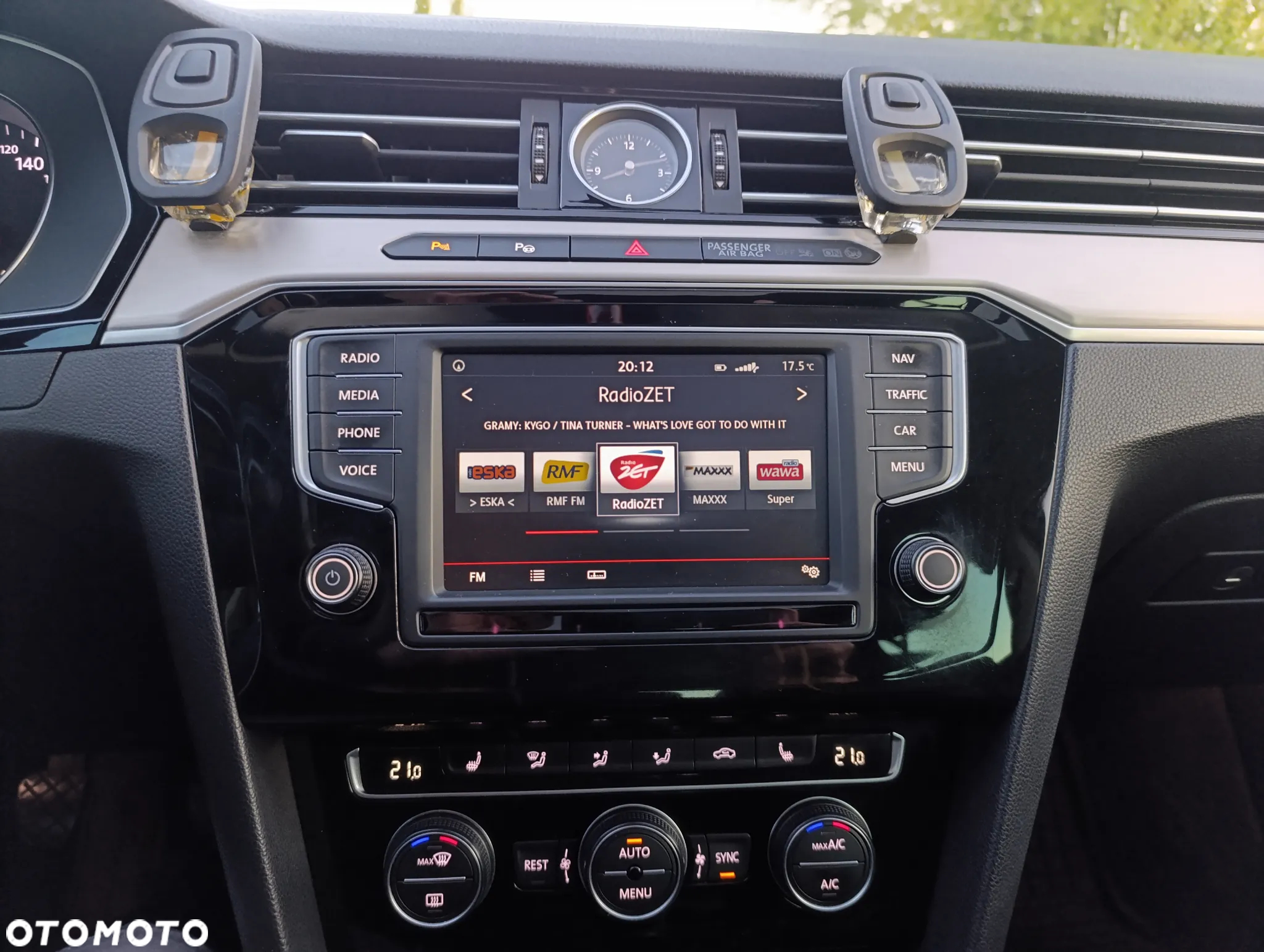 Volkswagen Passat 2.0 TDI BMT Highline - 20