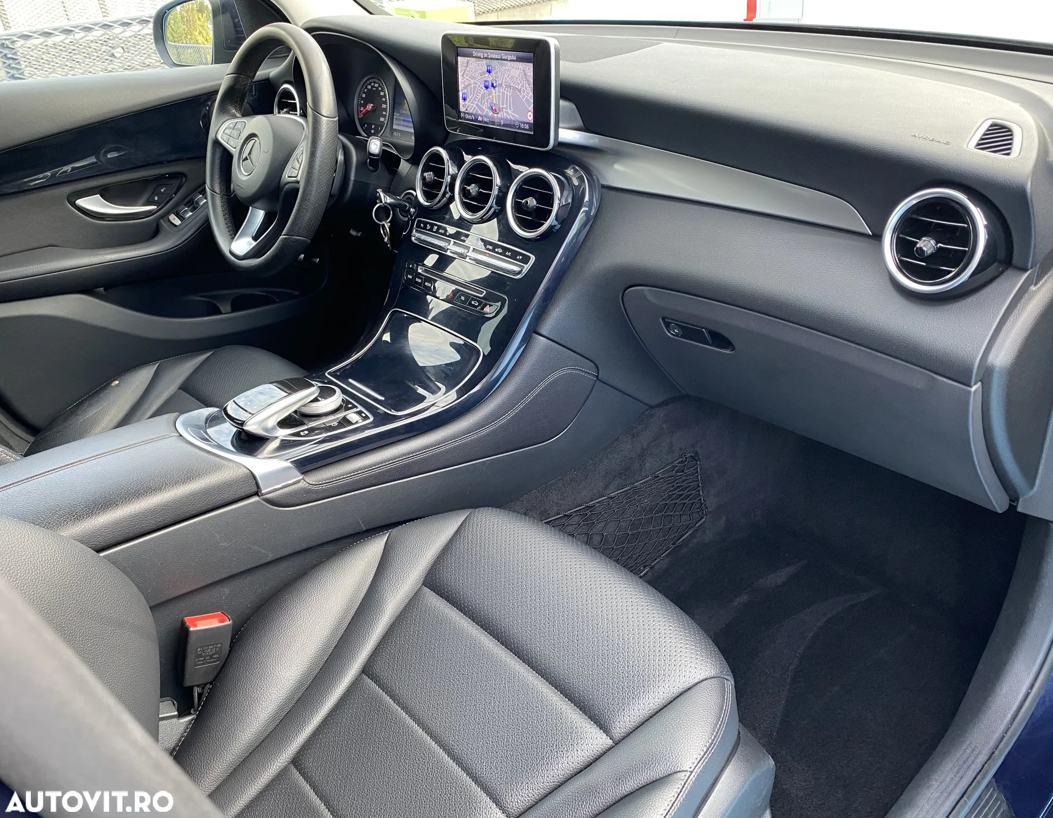 Mercedes-Benz GLC 250 4MATIC - 21