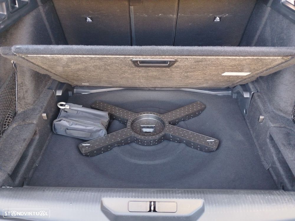 Peugeot 308 SW 1.2 PureTech Allure EAT8 - 28