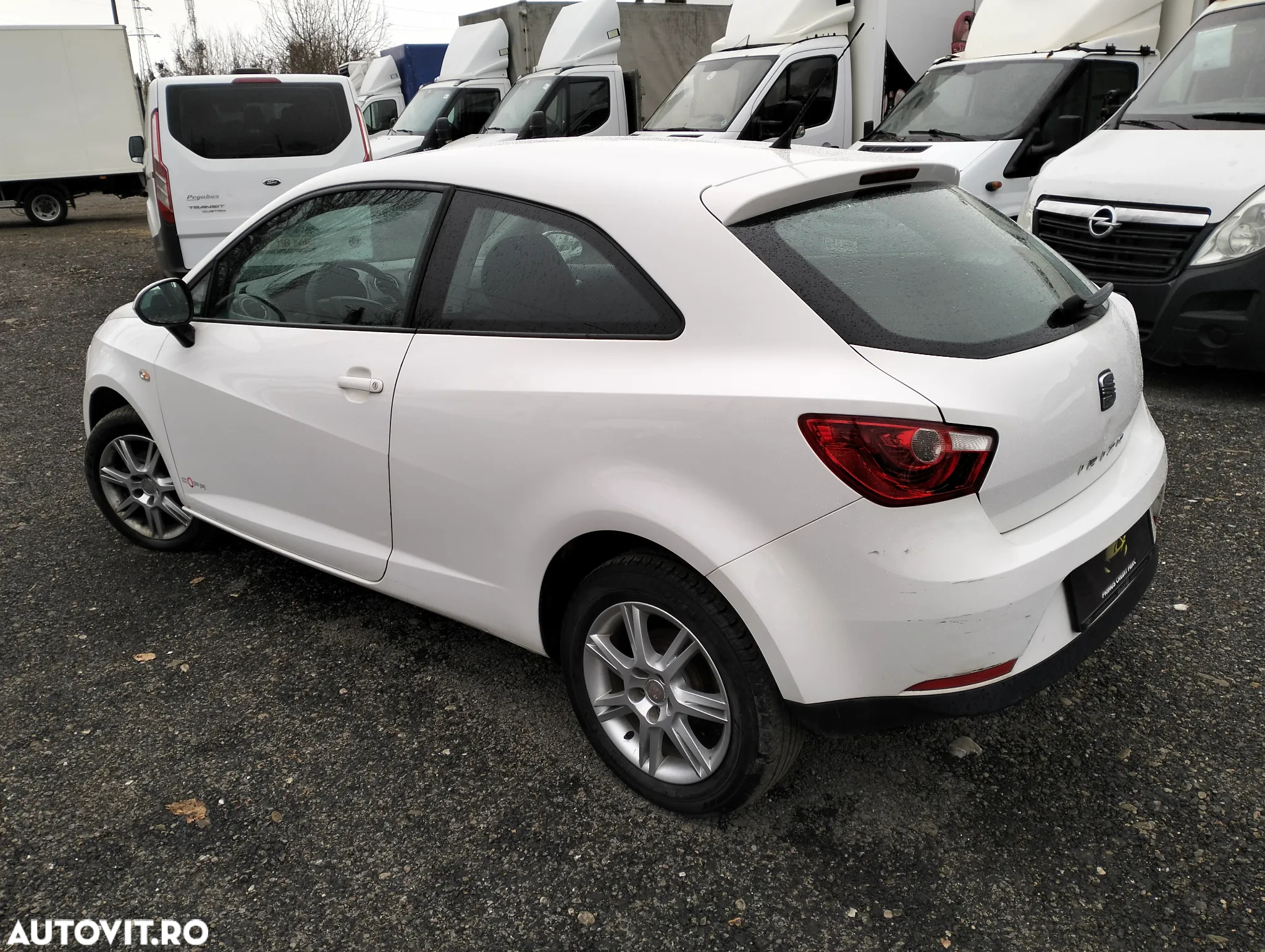 Seat Ibiza Coupe 1.2 TDI Ecomotive Style - 4