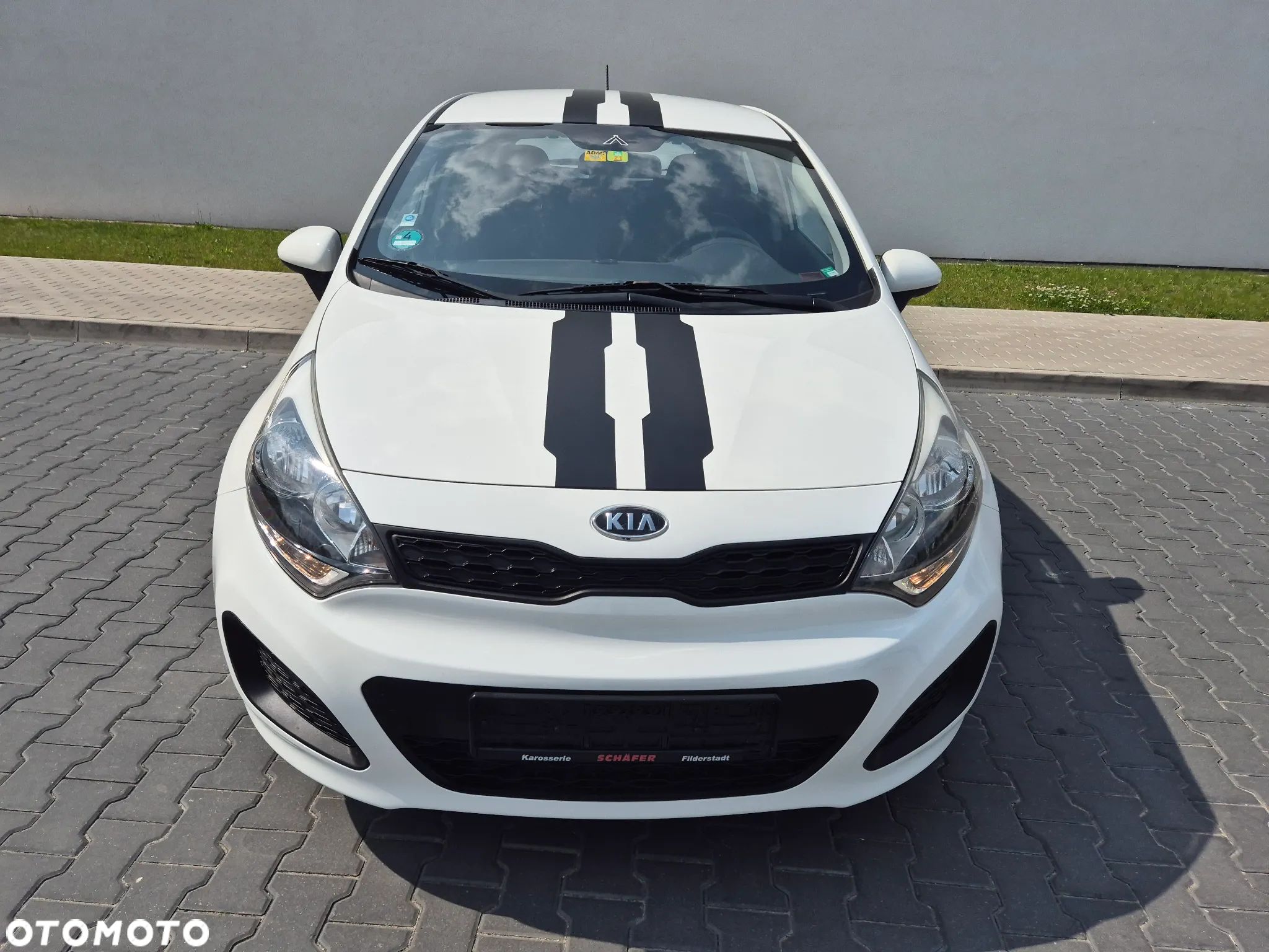 Kia Rio 1.2 Attract - 1