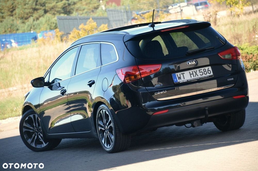 Kia Ceed - 10