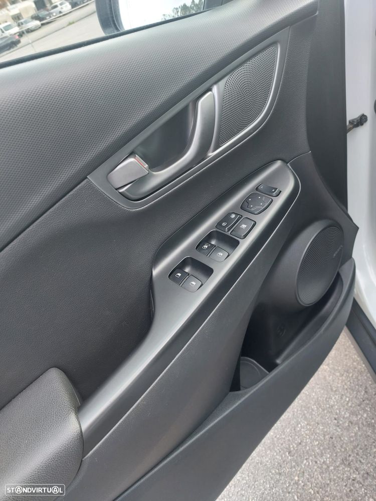 Hyundai Kauai EV 64 kWh Premium - 11