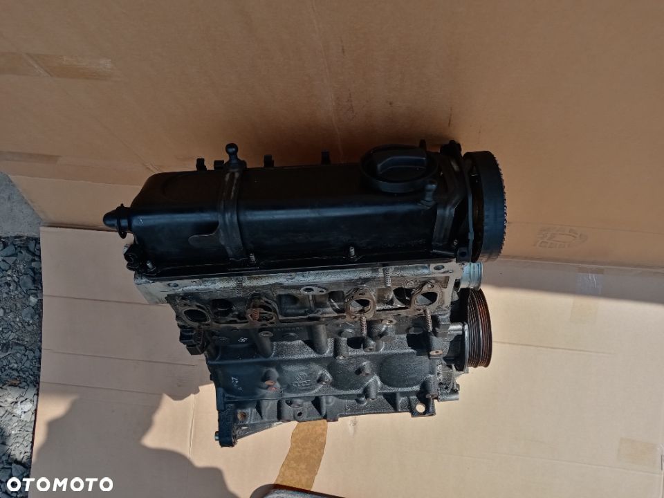 Silnik słupek VW Passat B5 FL AZM 2.0 8V - 2