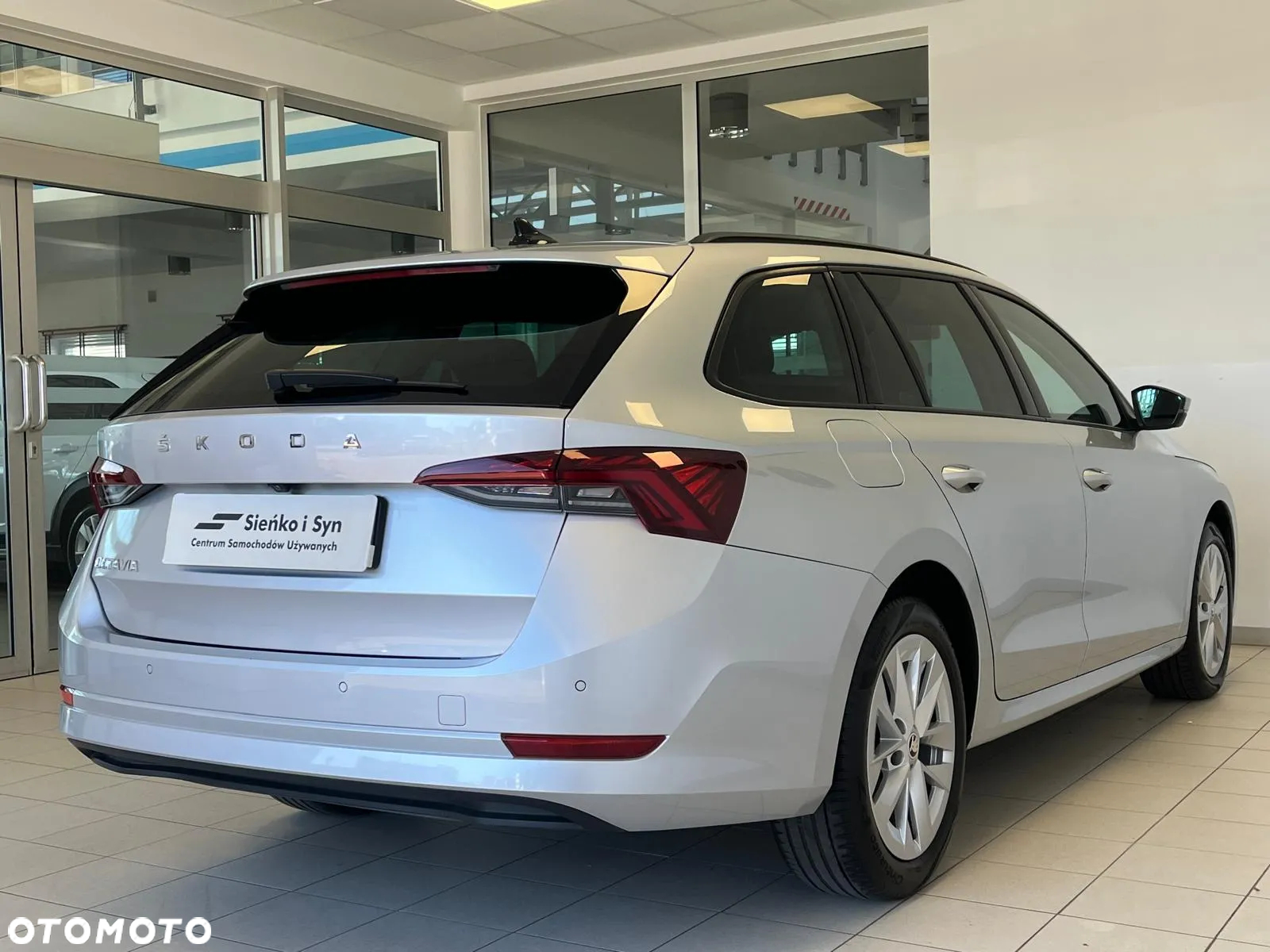 Skoda Octavia 2.0 TDI Ambition DSG - 8
