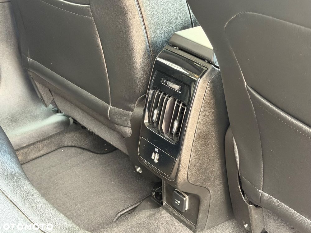 Jeep Compass 1.5 T4 mHEV Limited FWD S&S DCT - 29