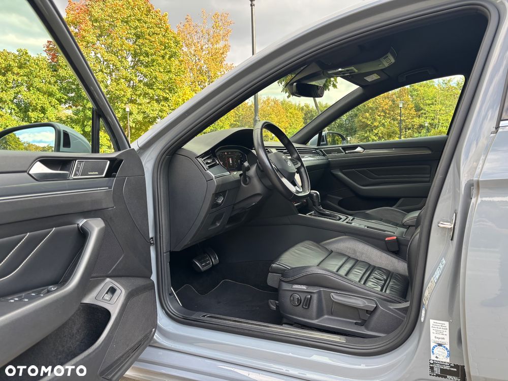 Volkswagen Passat 2.0 TDI SCR Style DSG - 26