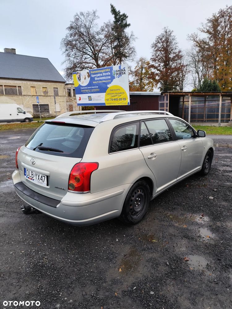 Toyota Avensis 1.8 VVT-i Combi - 3