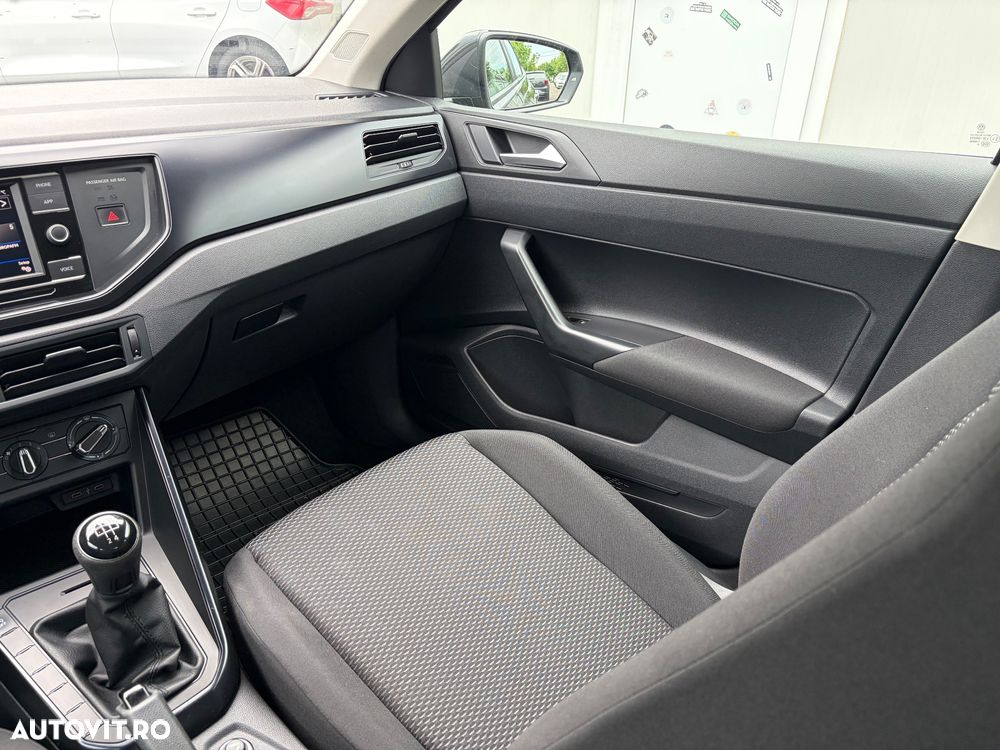 Volkswagen Polo 1.0 Comfortline - 23