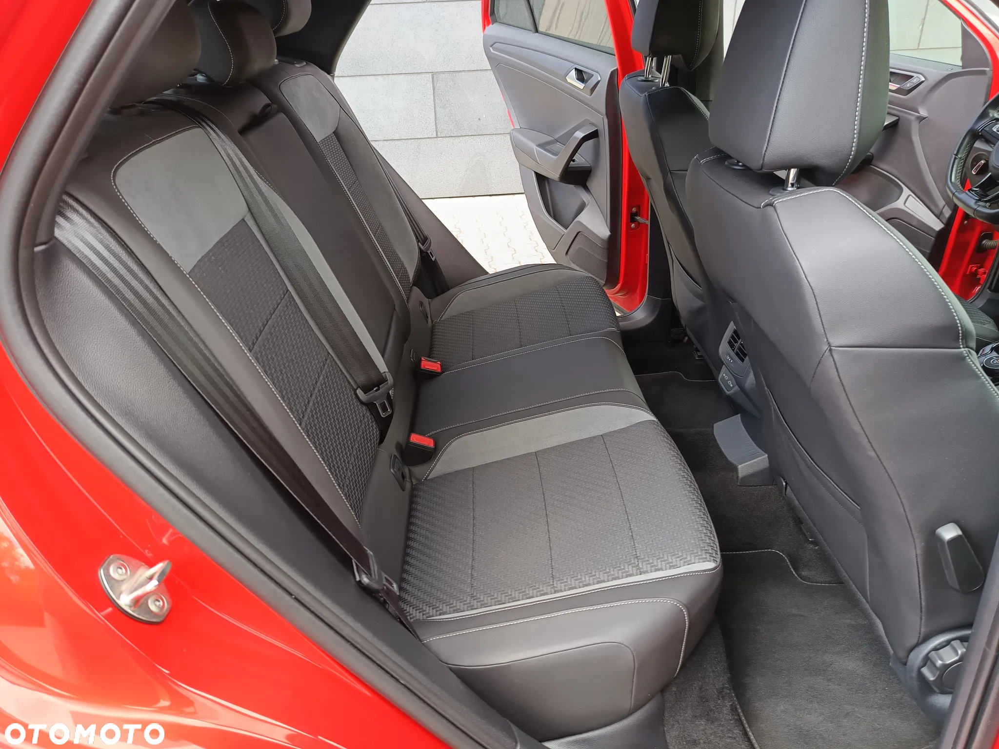 Volkswagen T-Roc 2.0 TSI OPF 4MOTION DSG - 22