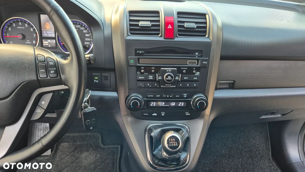 Honda CR-V 2.0i-VTEC Elegance 50 Jahre Edition - 30