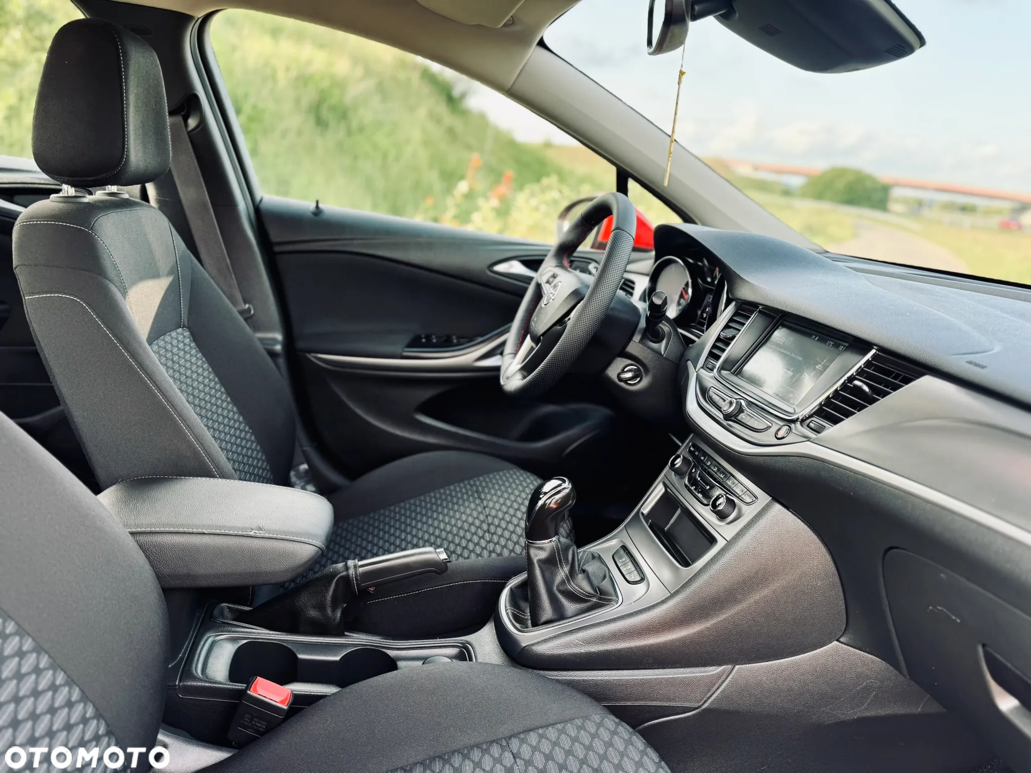 Opel Astra 1.5 D Start/Stop Business Edition - 11