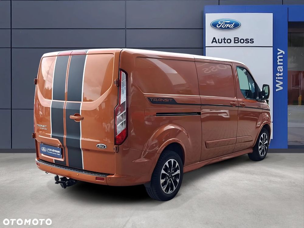 Ford Custom - 11