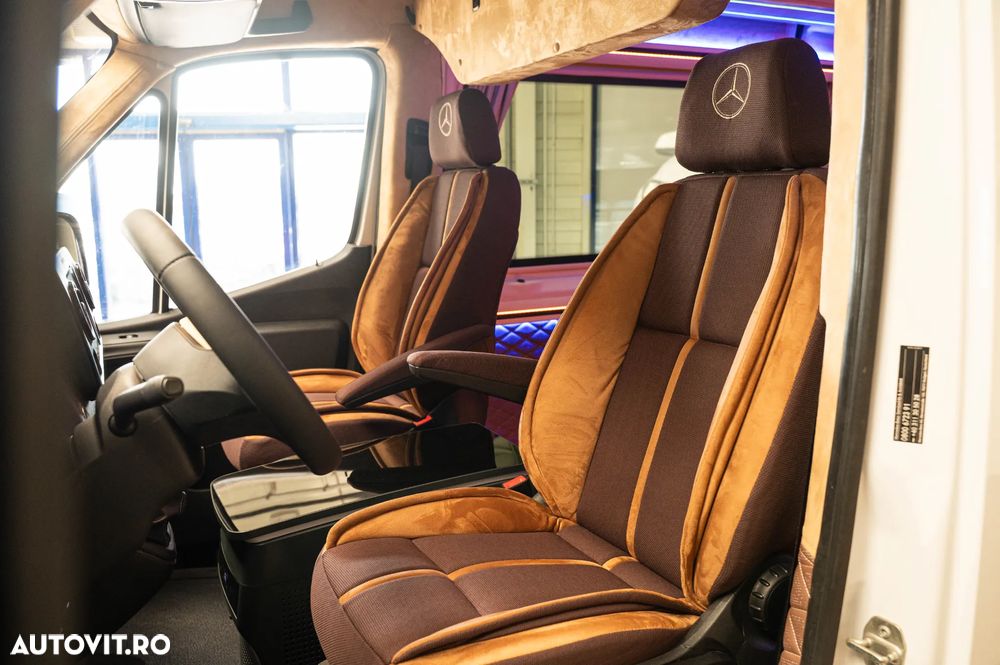 Mercedes-Benz Sprinter Long Custom - 6