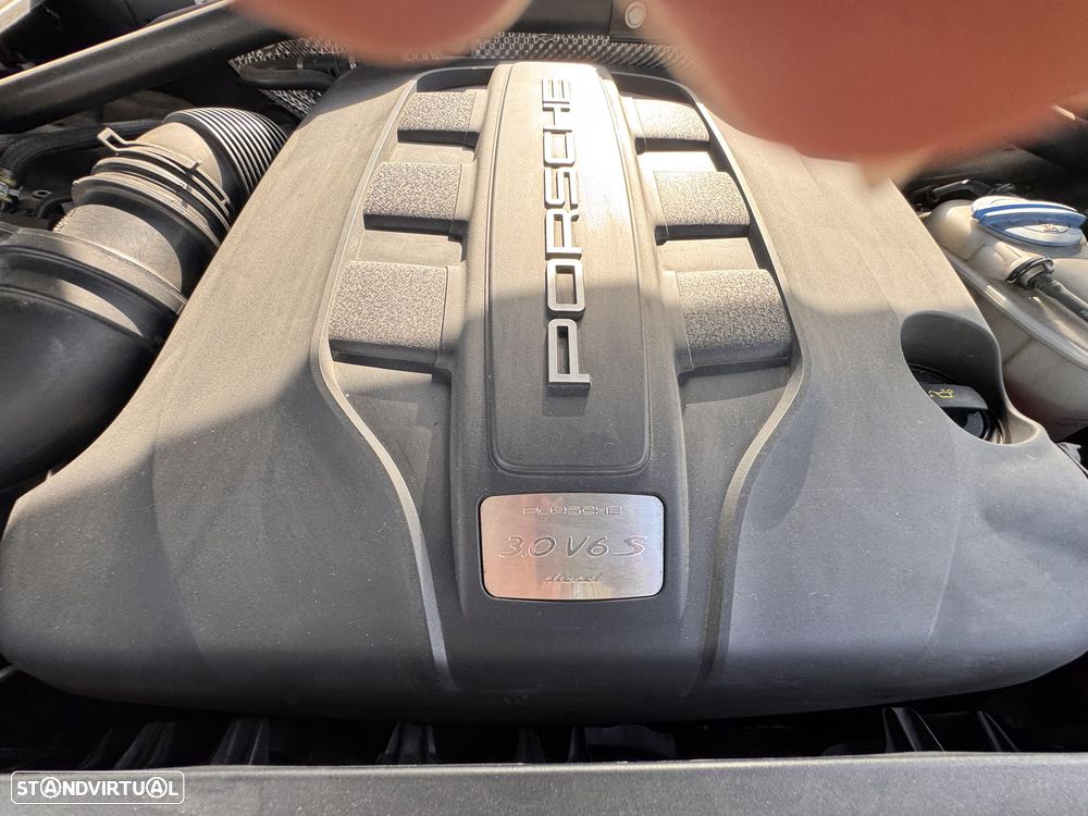Porsche Macan S - 35
