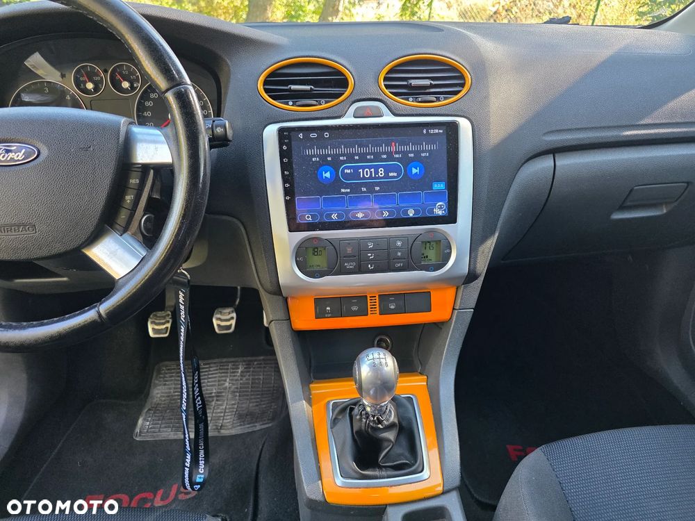 Ford Focus 2.0 TDCi Sport - 15