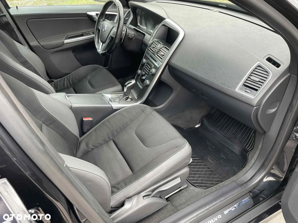 Volvo XC 60 D4 Drive-E Momentum - 21