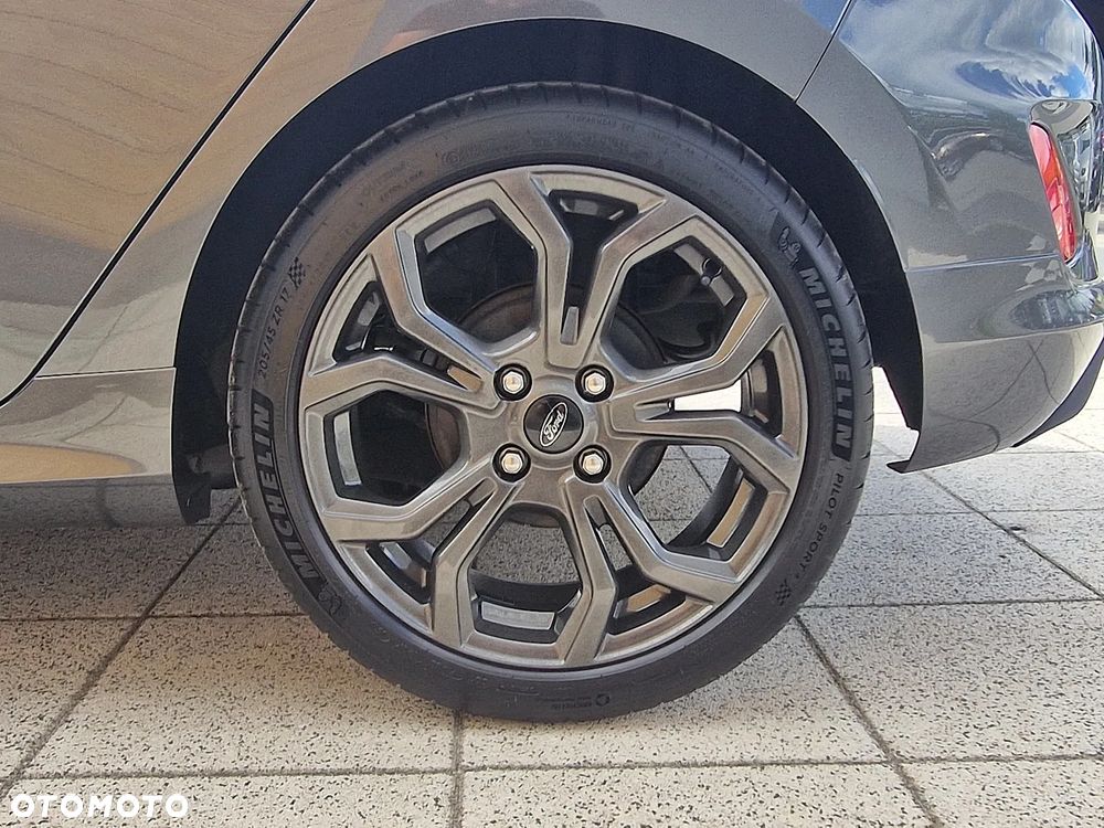 Ford Fiesta - 21