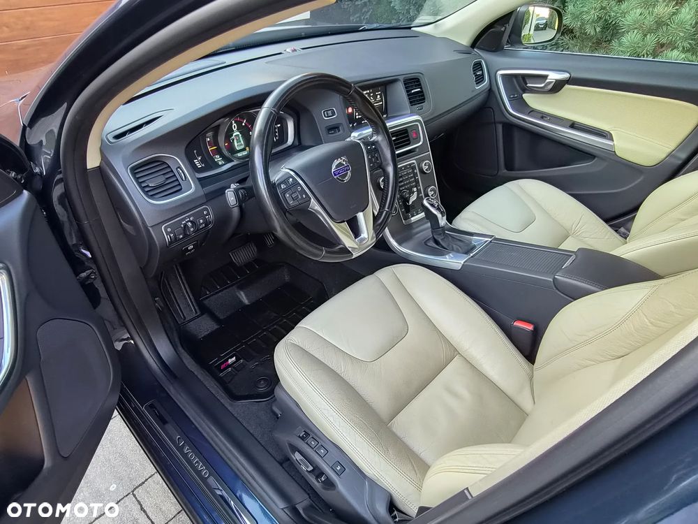 Volvo V60 - 21