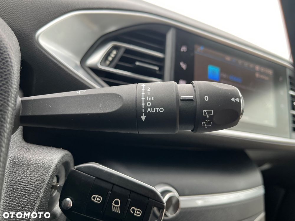 Peugeot 308 BlueHDi 100 Stop & Start Active Pack - 26