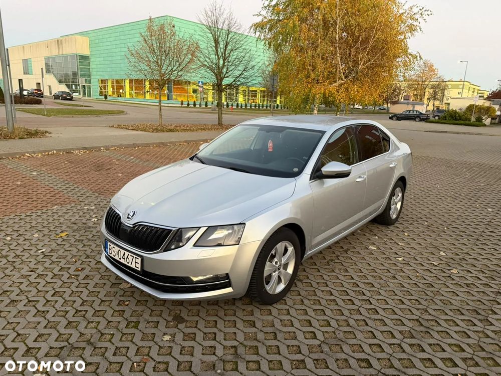 Skoda Octavia 1.6 TDI Style DSG - 1