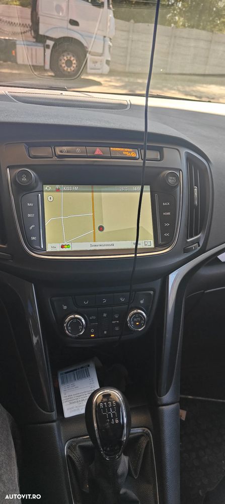 Opel Zafira - 9
