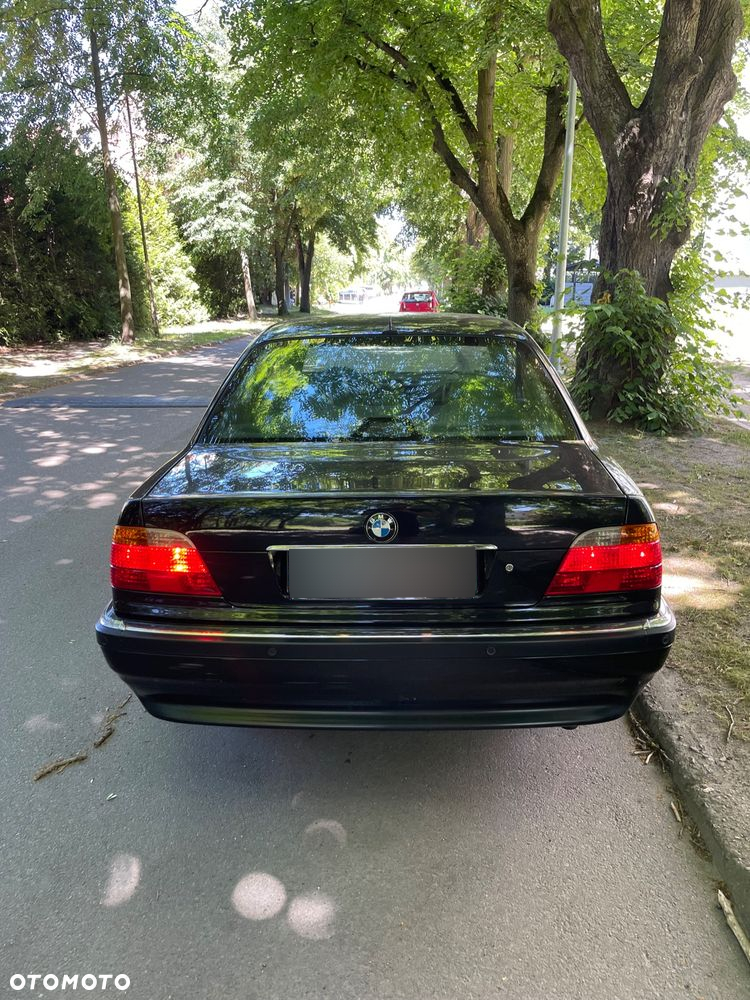 BMW Seria 7 740i - 6