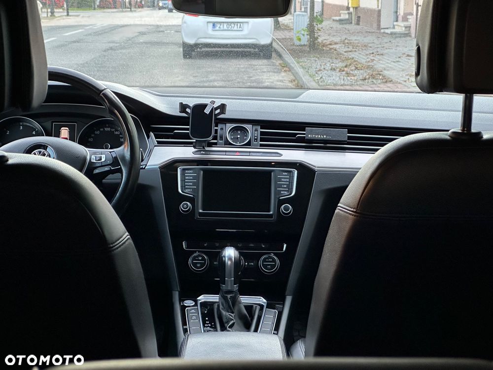 Volkswagen Passat 2.0 TDI BMT Highline DSG - 8