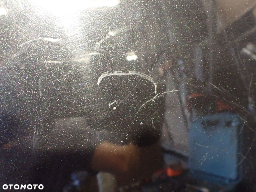 MASKA DODGE CALIBER - 21