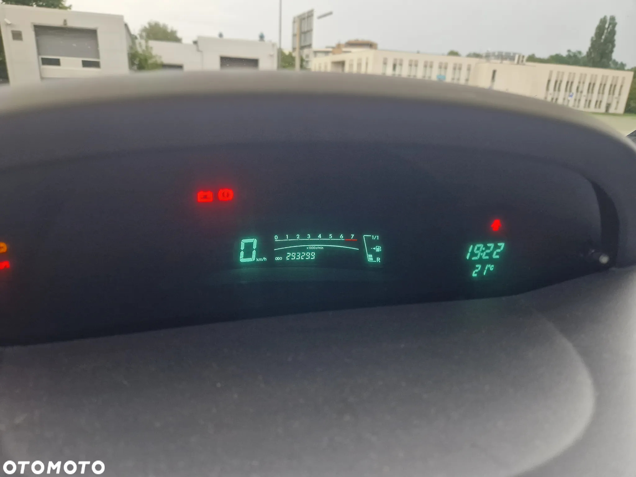 Toyota Yaris 1.3 Terra - 12