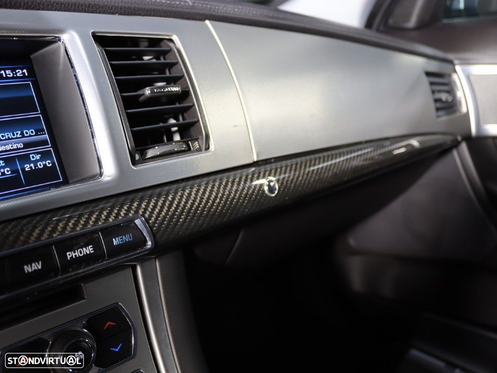 Jaguar XF 2.2 D Premium Luxury - 30